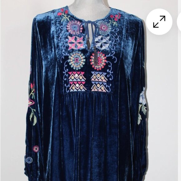 Johnny Was Embroidered Nikkola Velvet Yoke Dress Relaxed Fit S $420 - Picture 7 of 7